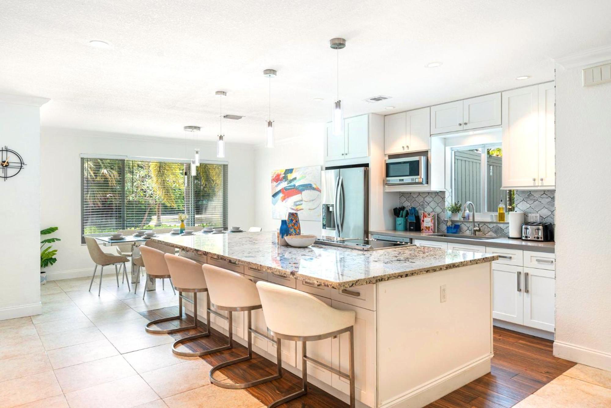 Family-Friendly Vacation Home In Biscayne Park, Close To Miami Sights Exterior photo